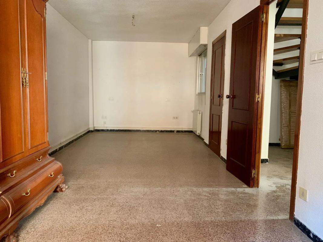 Sale of apartment in Calle de Cristóbal Amorós, Villena
 photo 4