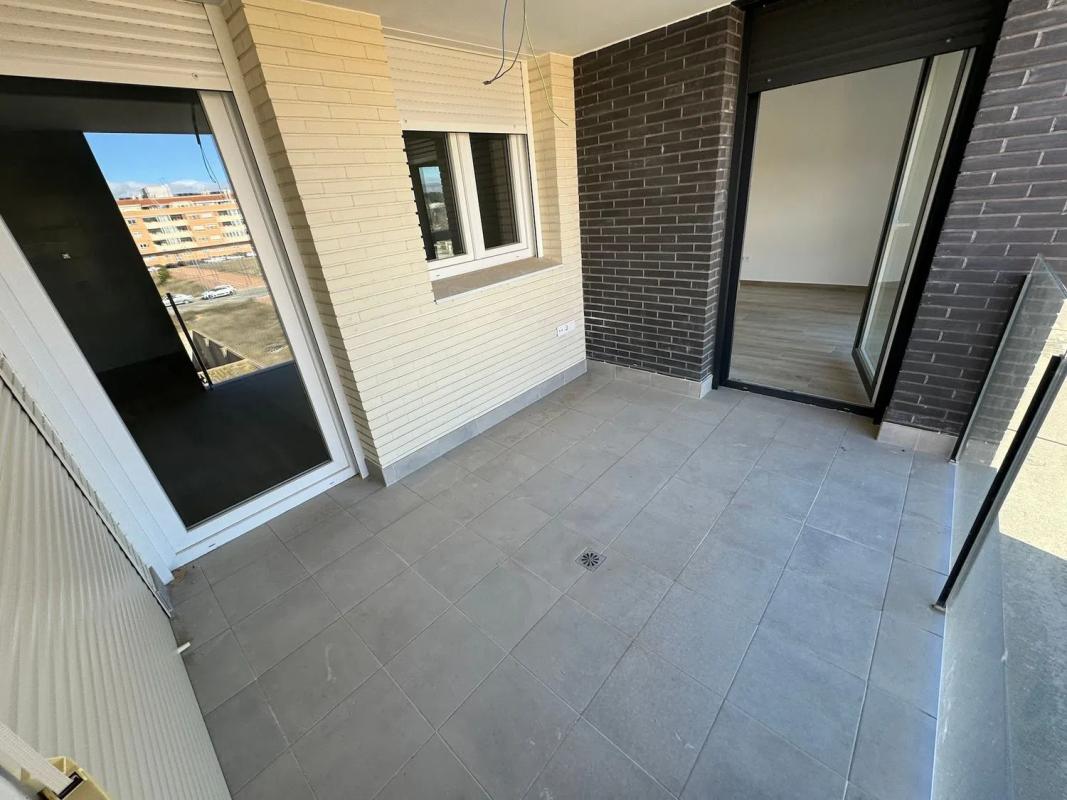 Sale of apartment in Azorin, Villena
 photo 2