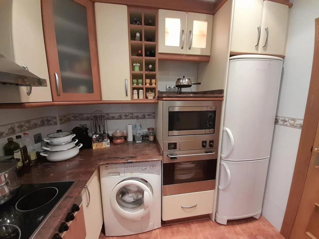 Sale of apartment in Calle de Cánovas del Castillo, Villena
 photo 4