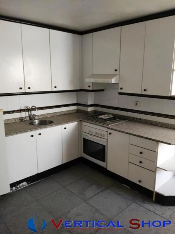 Продажа квартиры на Calle de Isabel la Católica, Вильена
 photo 2