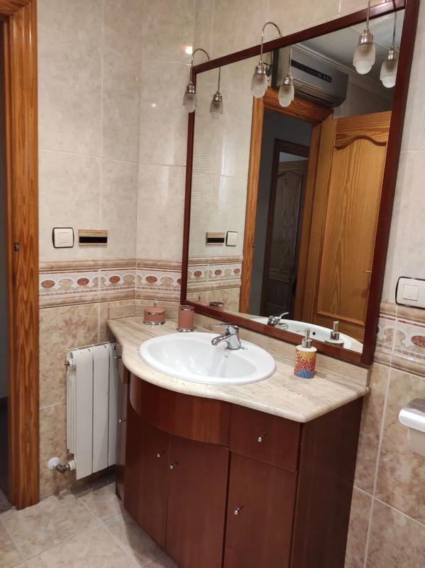 Продажа квартиры на Calle de la Gelela, 1, Вильена
 photo 5