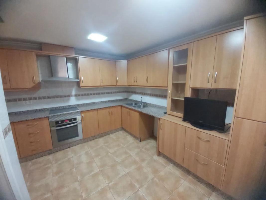 Sale of apartment in Calle Bodegas, Villena
 photo 4