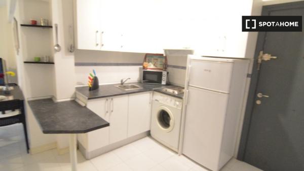 Estudio en alquiler en , Madrid photo 3