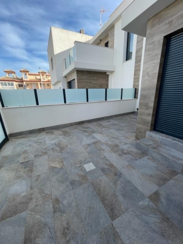 Properties for sale and rent in Spain photo 4