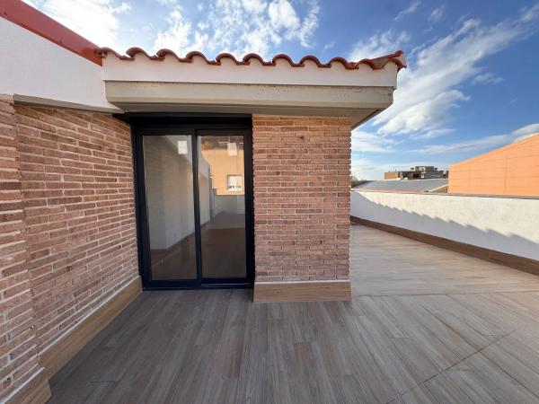Apartment for sale in  Calle Catalunya, 74, Terrassa photo 1