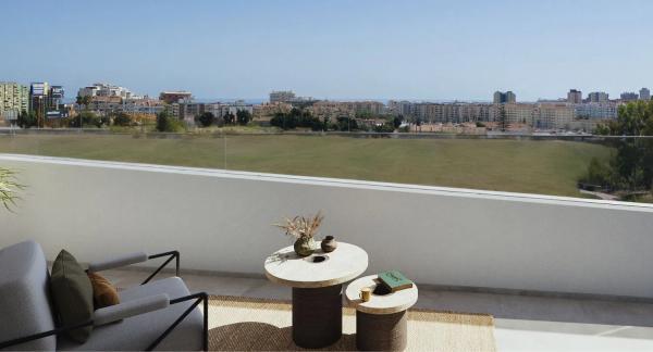 Piso en venta en Bulevar La Loma s/n, Fuengirola thumbnail 1