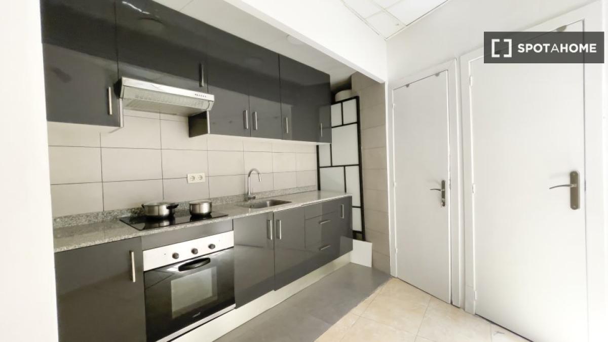 Properties for sale and rent in Spain photo 5