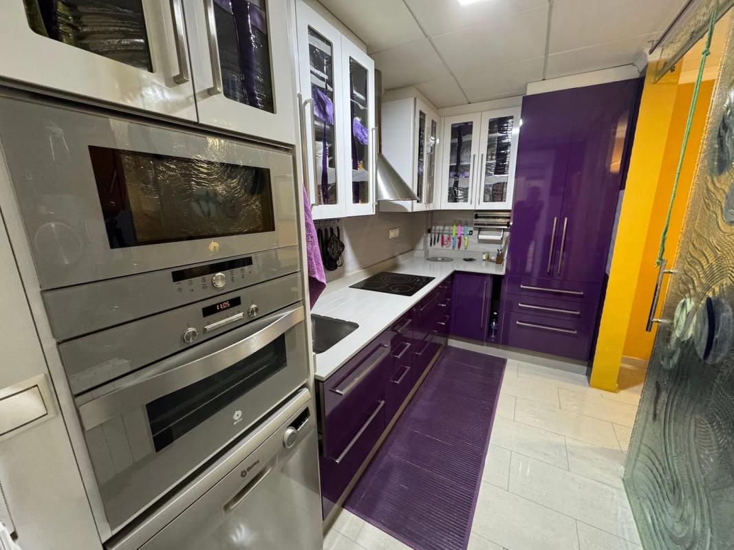 Продажа квартиры на Calle Jacinto Benavente, Вильена
photo 3