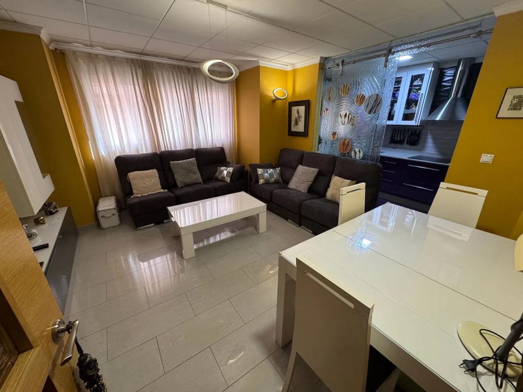 Продажа квартиры на Calle Jacinto Benavente, Вильена
photo 4
