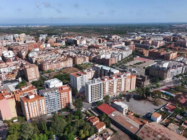 Piso en venta en Del Mestre Arrieta, 55, Castellón de la Plana / Castello de la Plana
thumbnail 2