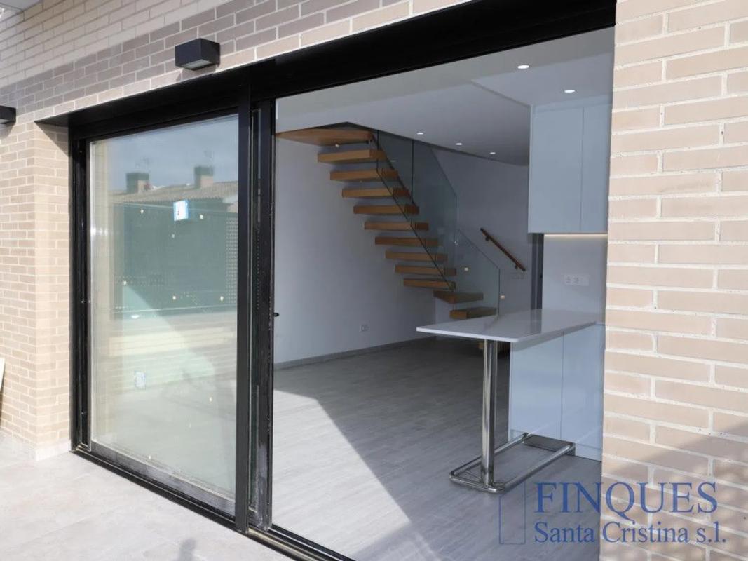 Obra nueva Carrer Joan Cases i Arxer, 27 en Santa Cristina d'Aro (Revista) photo 2