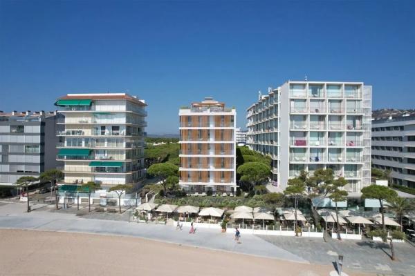 Promoción Castell-Platja d'Aro obra nueva en Castell-Platja d'Aro photo 2