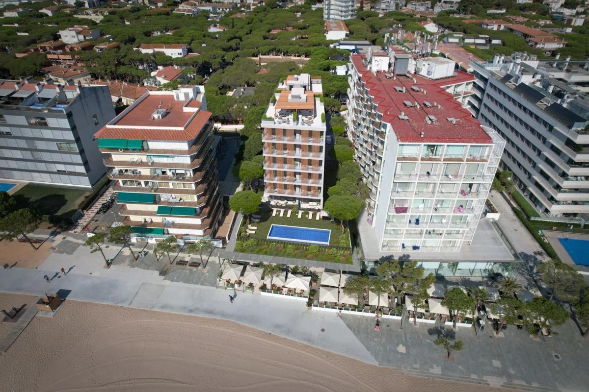 Obra nueva Lleida 41 en Castell-Platja d'Aro (Revista) photo 4