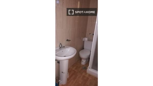 Habitación en alquiler en Murcia photo 4
