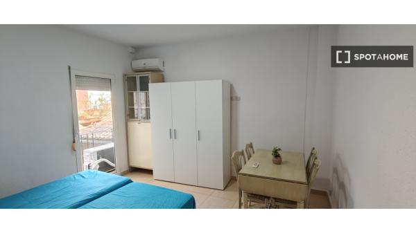 Habitación en piso compartido en Xàtiva thumbnail 1