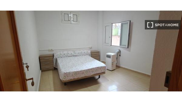 Habitación en piso compartido en Xàtiva photo 1