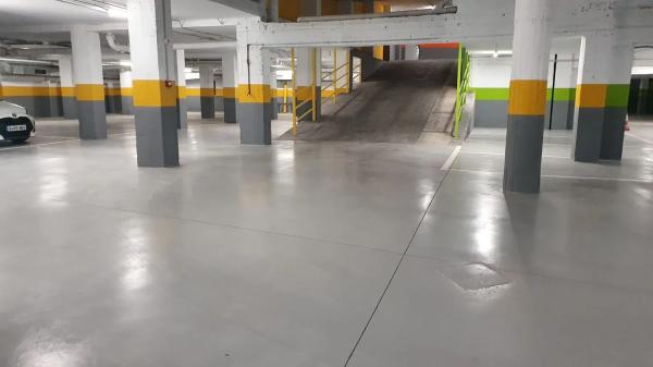 Garage for sale at  Isabel Manoja, 28 , Torremolinos photo 1