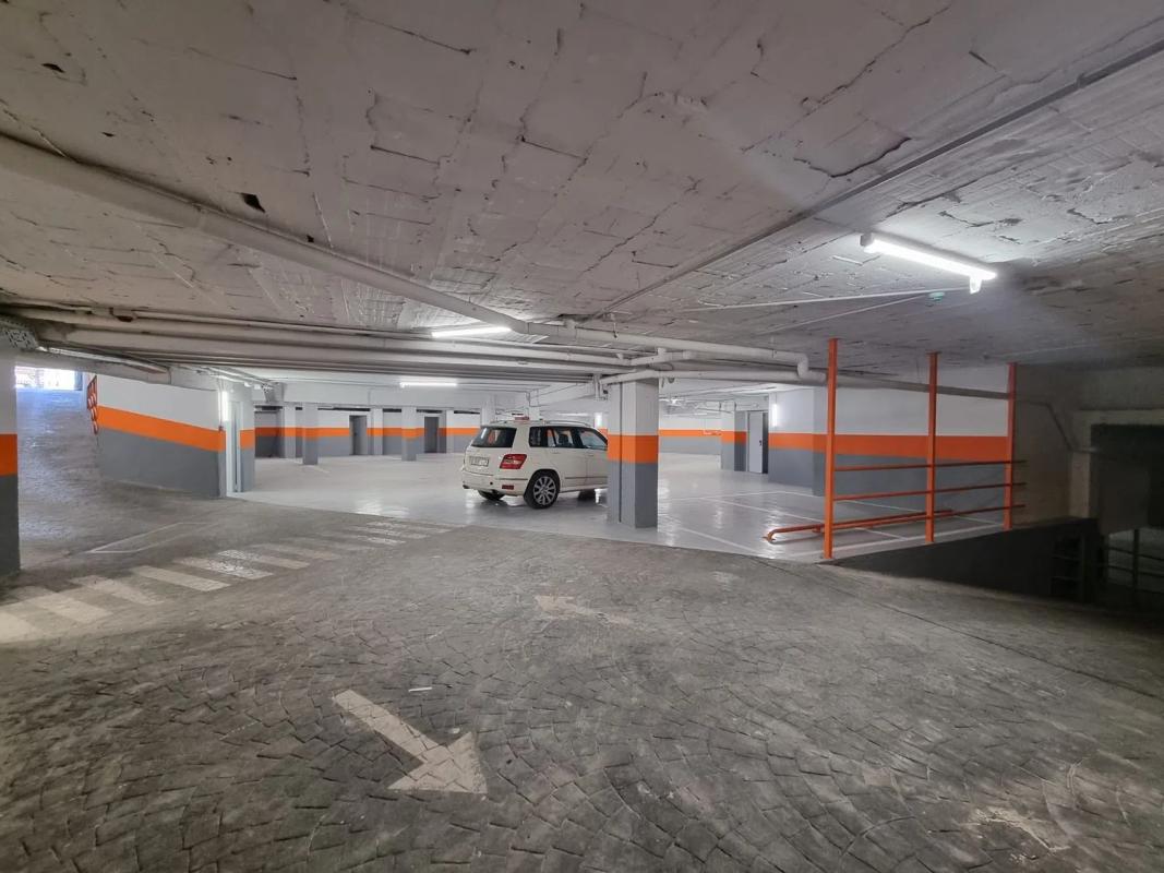 Venta de garaje en Isabel Manoja, 28 , Torremolinos photo 3