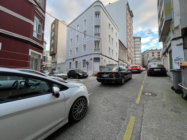 Duplex for sale on Jose Gonzalez Chas, 39, A Coruña thumbnail 2
