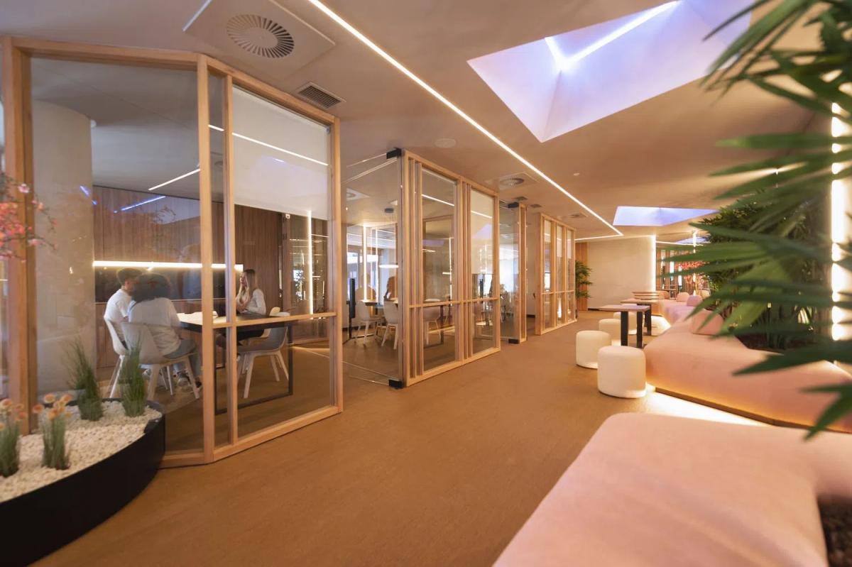 Obra nueva CERDANYOLA CENTRE N-II en Cerdanyola del Vallès (Revista) photo 5