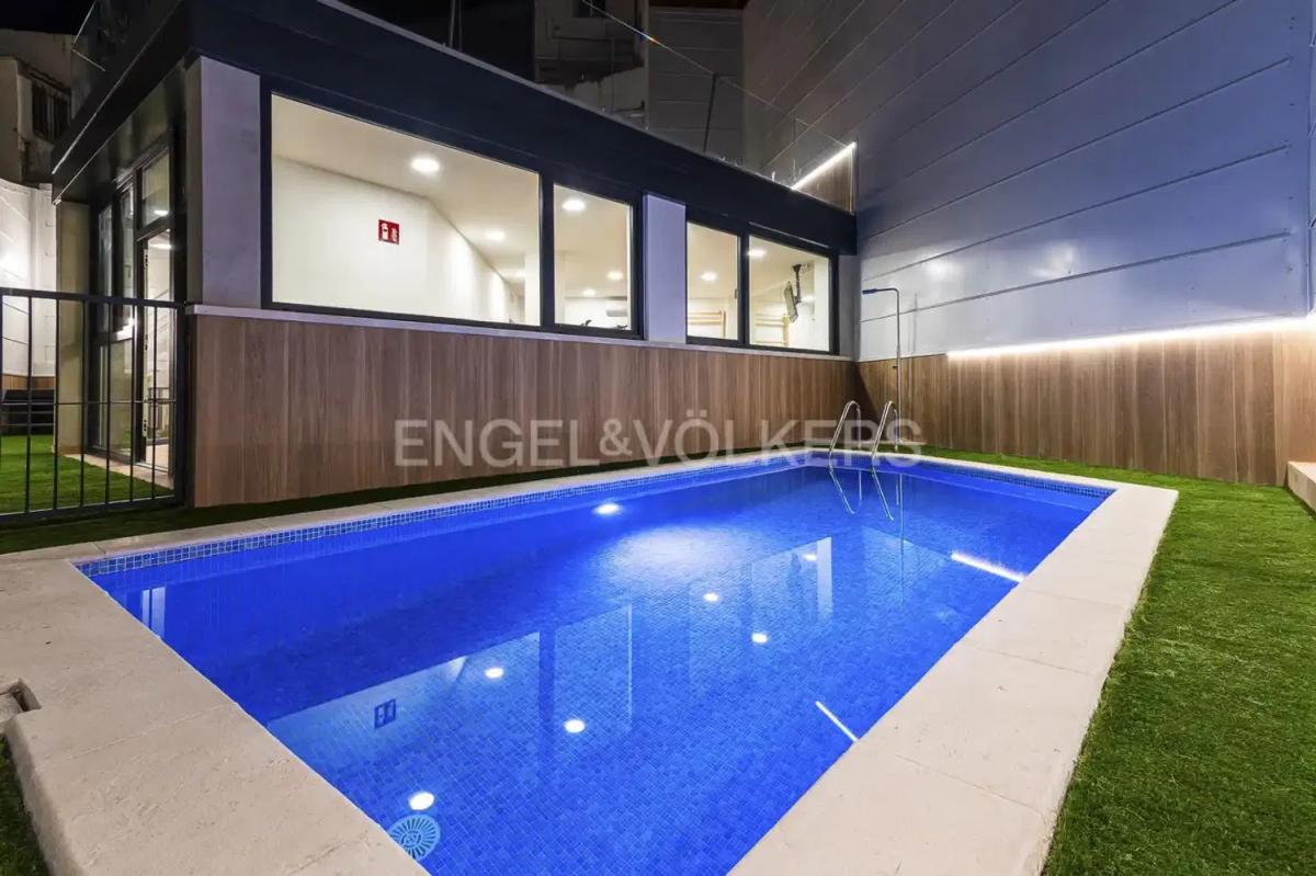 New construction Cami Fondo in Terrassa photo 5