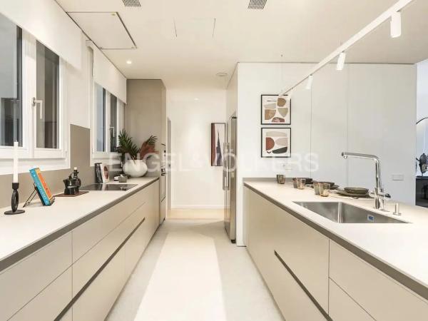 Дуплекс на продажу в Barrio La Dreta de l'Eixample, Барселона photo 1