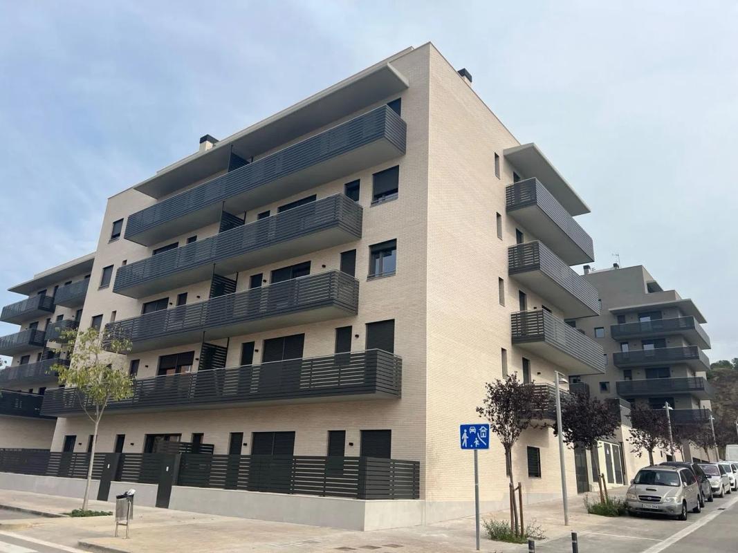 Obra nueva Les Guardioles Residencial en Molins de Rei (Revista) photo 2