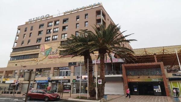 Promoción Locales, oficina, cine y discoteca en Av de Canarias -CC La Ciel-, Santa Lucía de Tirajana (Palmas (Las)) obra nueva en Santa Lucía de Tirajana thumbnail 1
