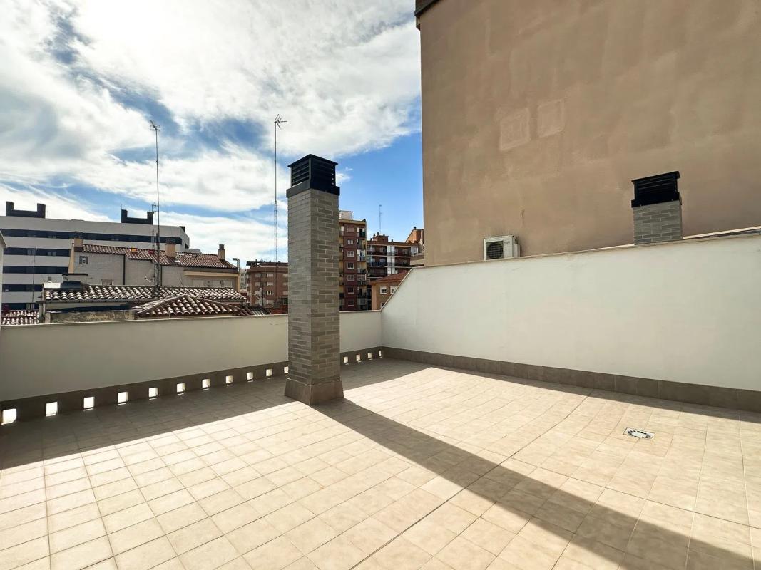 Venta de ático en Calle Gil Morlanes, 7, Zaragoza photo 4