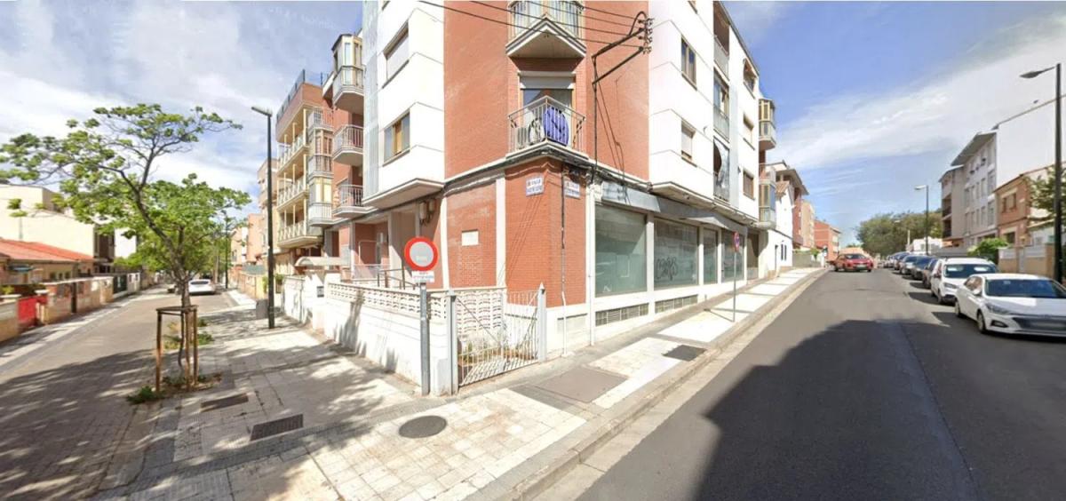 Sprzedaż mieszkania w Calle Maestro Oudrid, 2, Zaragoza
 photo 4