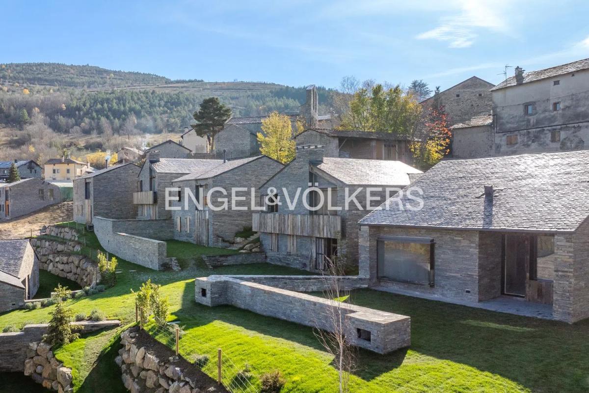 Obra nueva La Closa de Queixans en Fontanals de Cerdanya (Revista) photo 3