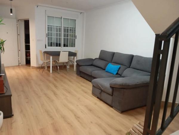 Chalet pareado en calle Josefina Manresa, 32 photo 2