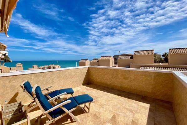 Chalet pareado photo 1