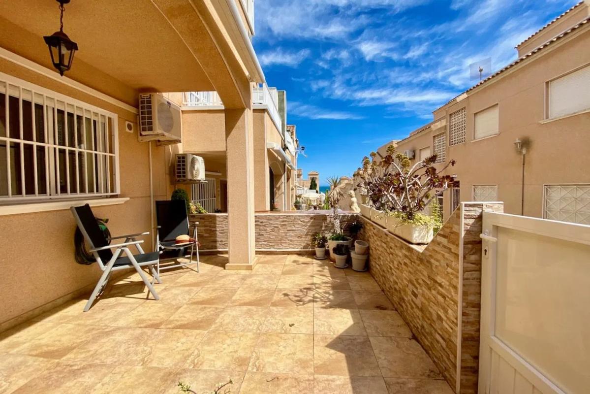 Properties for sale and rent in Spain photo 3