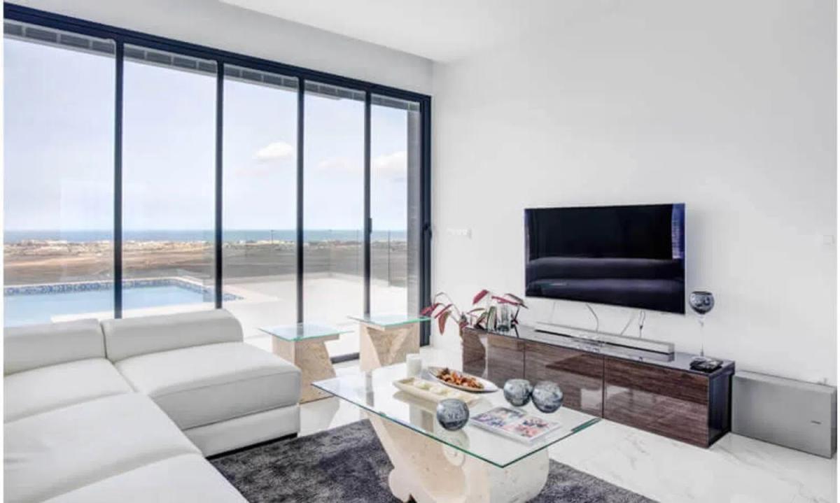 Sale of independent chalet in Pedreguer, Pedreguer
photo 5