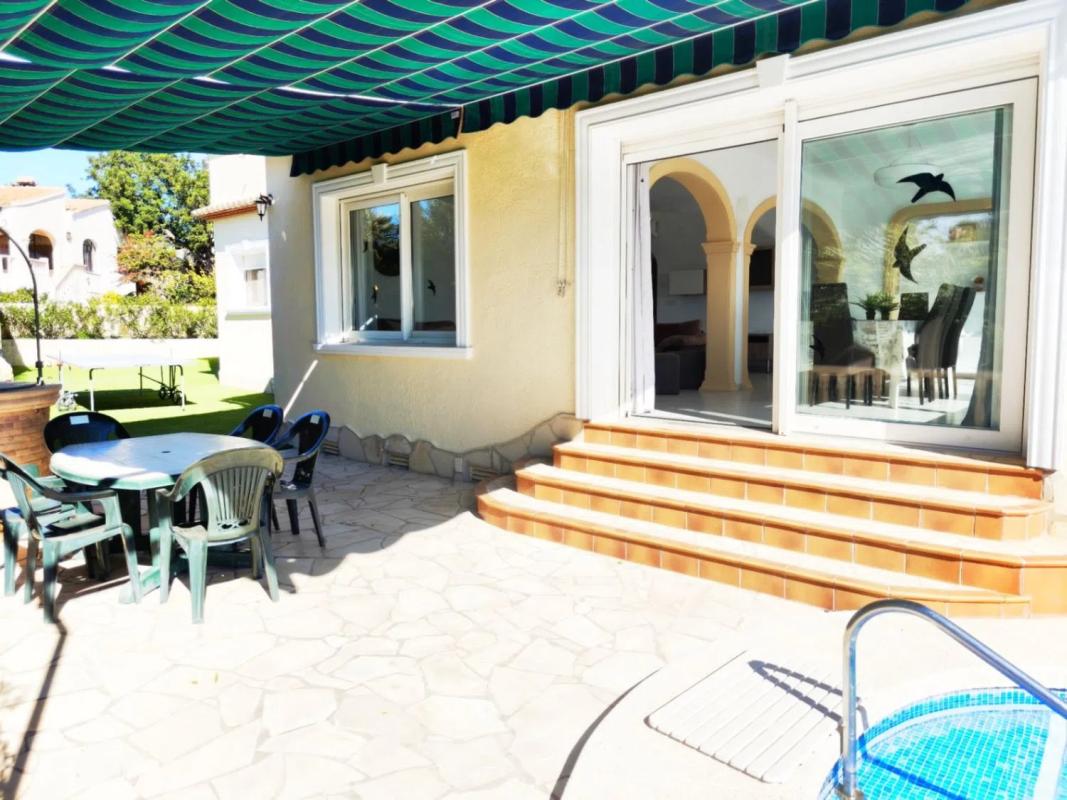 Продажа отдельного шале в Cometa-Carrió, Кальпе photo 4