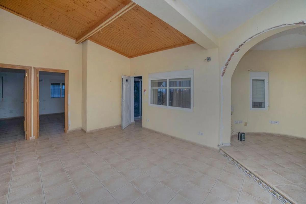 Недвижимость на продажу и в аренду в Испании photo 4