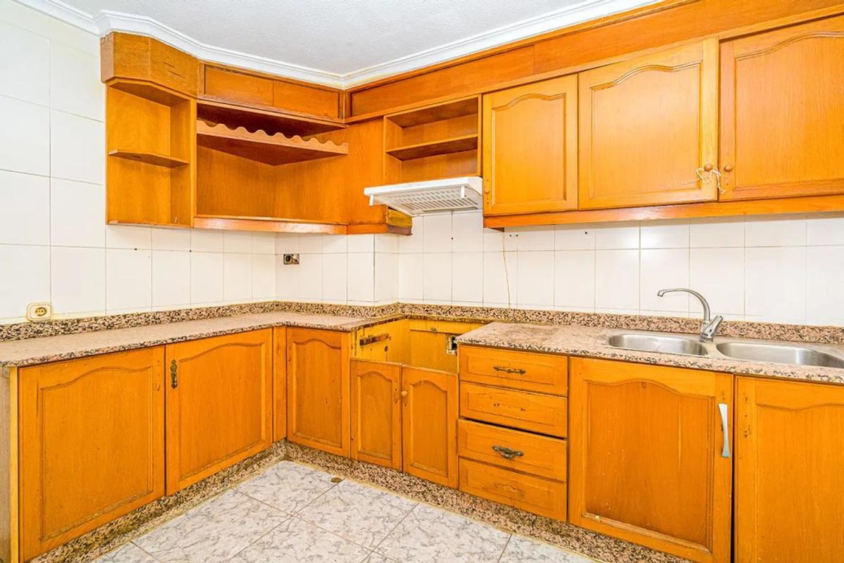 Sale of apartment in Calle la Ópera, Elda
photo 3