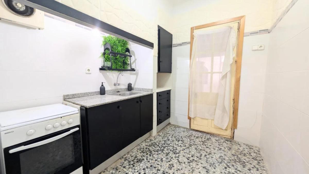 Properties for sale and rent in Spain photo 2