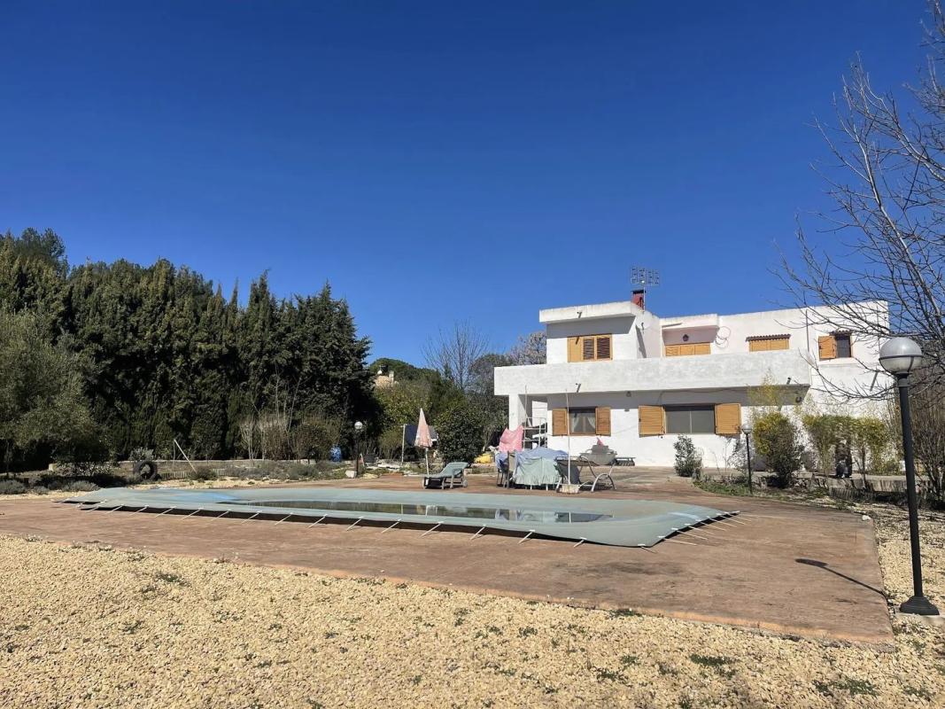 Properties for sale and rent in Spain photo 1