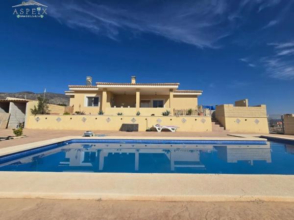 Casa independiente photo 1