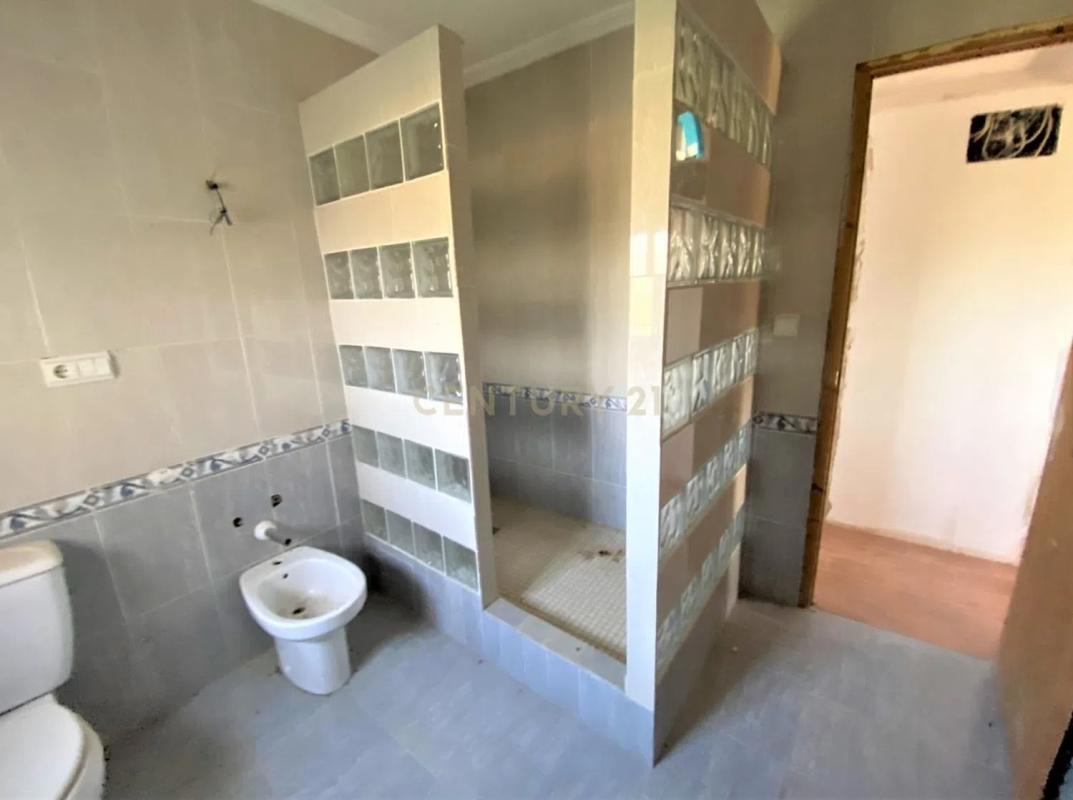 Propiedades en venta y alquiler en España photo 5