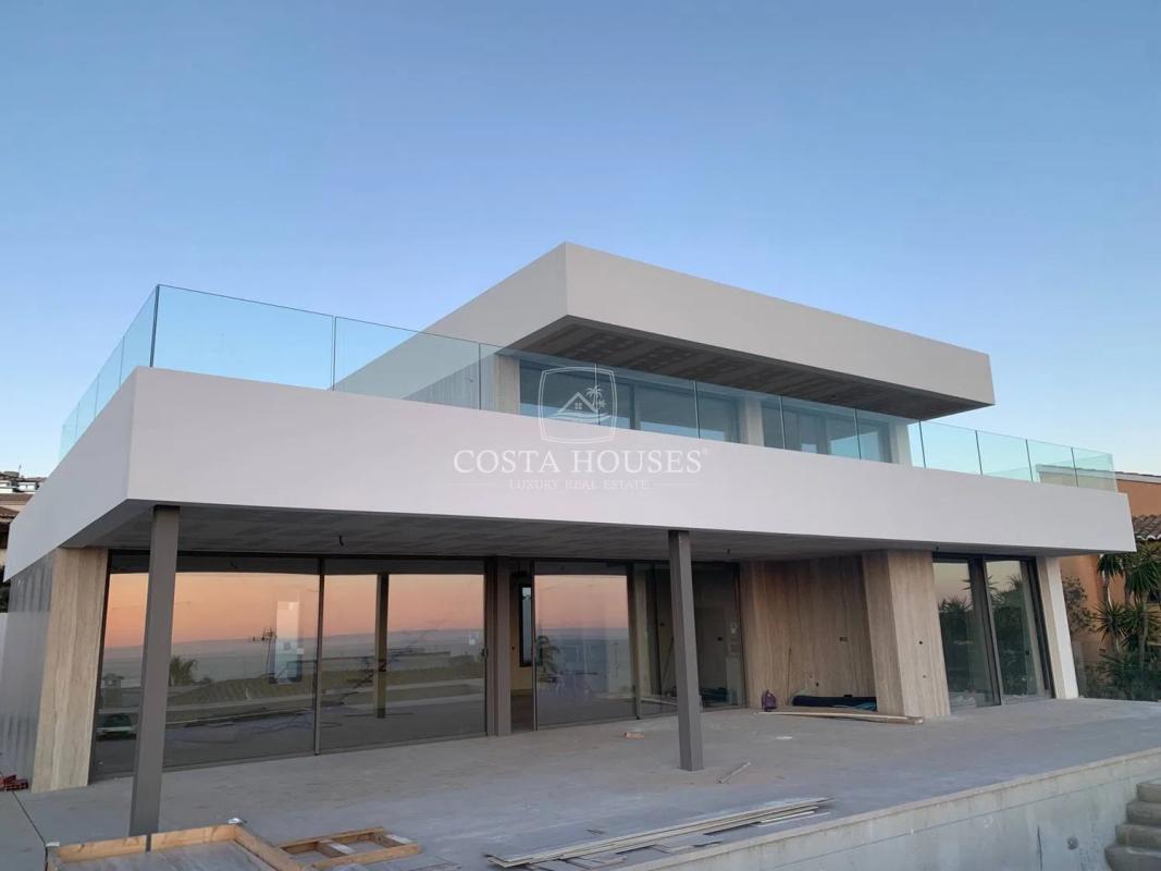 Properties for sale and rent in Spain photo 4