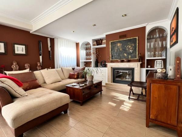Chalet adosado photo 2