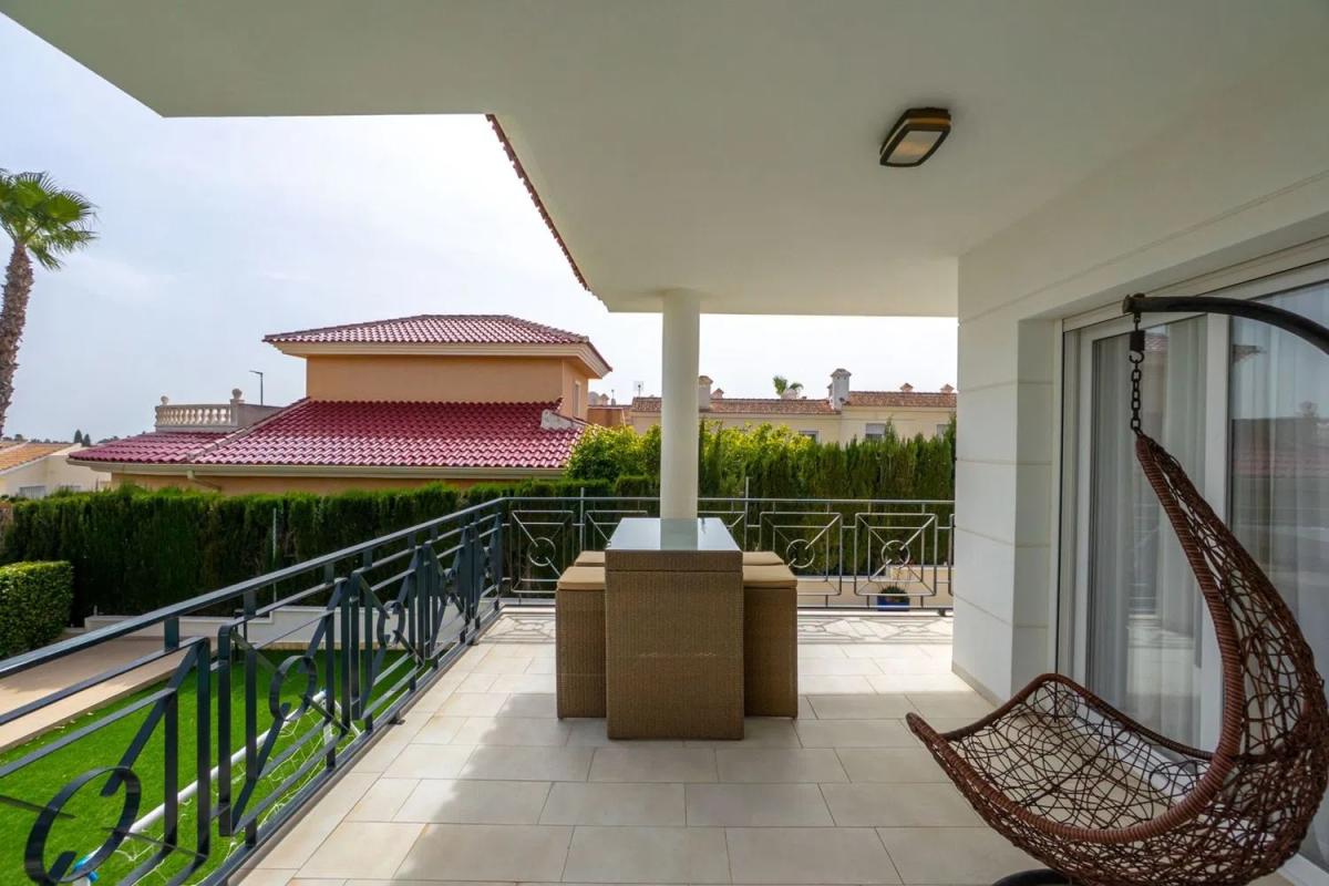 Sale of independent chalet in Calle Islas Baleares s/n, Ciudad Quesada
photo 3