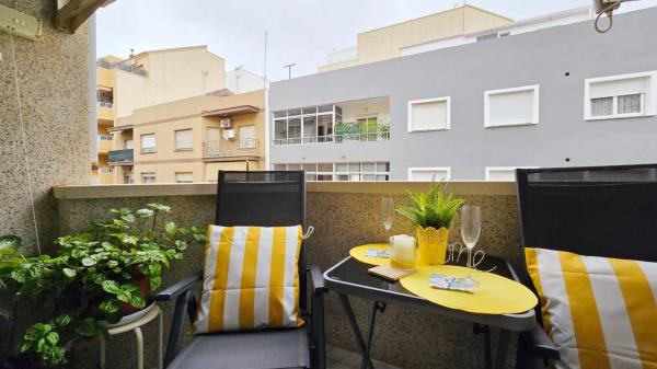 Apartment for sale in Calle de Pedreguer, 9, Denia thumbnail 1