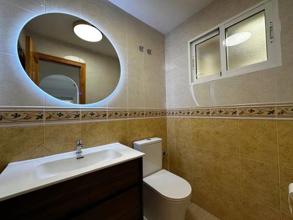 Chalet adosado en calle Holanda, 51 photo 2