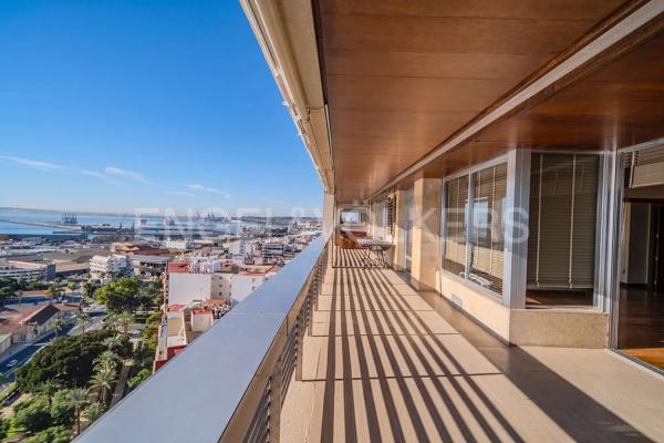 Piso en venta en Avenida del Doctor Gadea, 1, Alicante / Alacant thumbnail 1