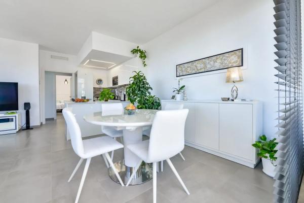 Продажа квартиры в Avenida Valencia, Кальпе photo 1