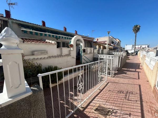 Коттедж на продажу в  Calle Purcell, 373, Торревьеха photo